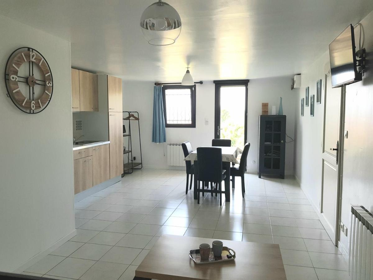 Appartement Independant Dans Maison Au Calme Pugny-Chatenod Exterior foto